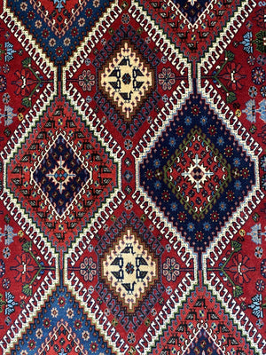 Fine Hand-Knotted Persian Yallameh Rug