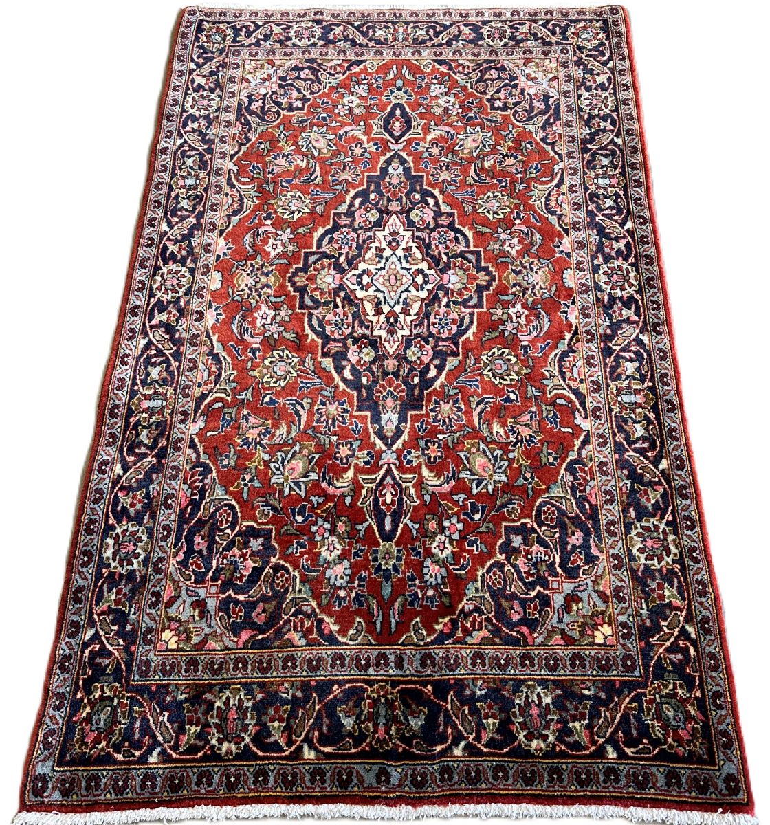 Hand-knotted Persian Kashan Carpet