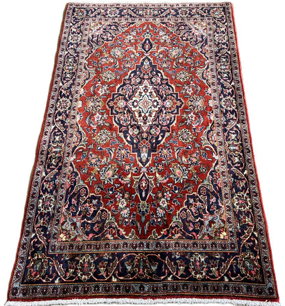 Hand-knotted Persian Kashan Carpet
