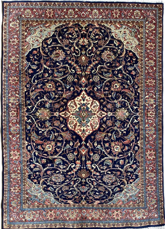 Fine Hand-Knotted Persian Qazvin Carpet
