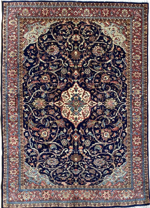 Fine Hand-Knotted Persian Qazvin Carpet