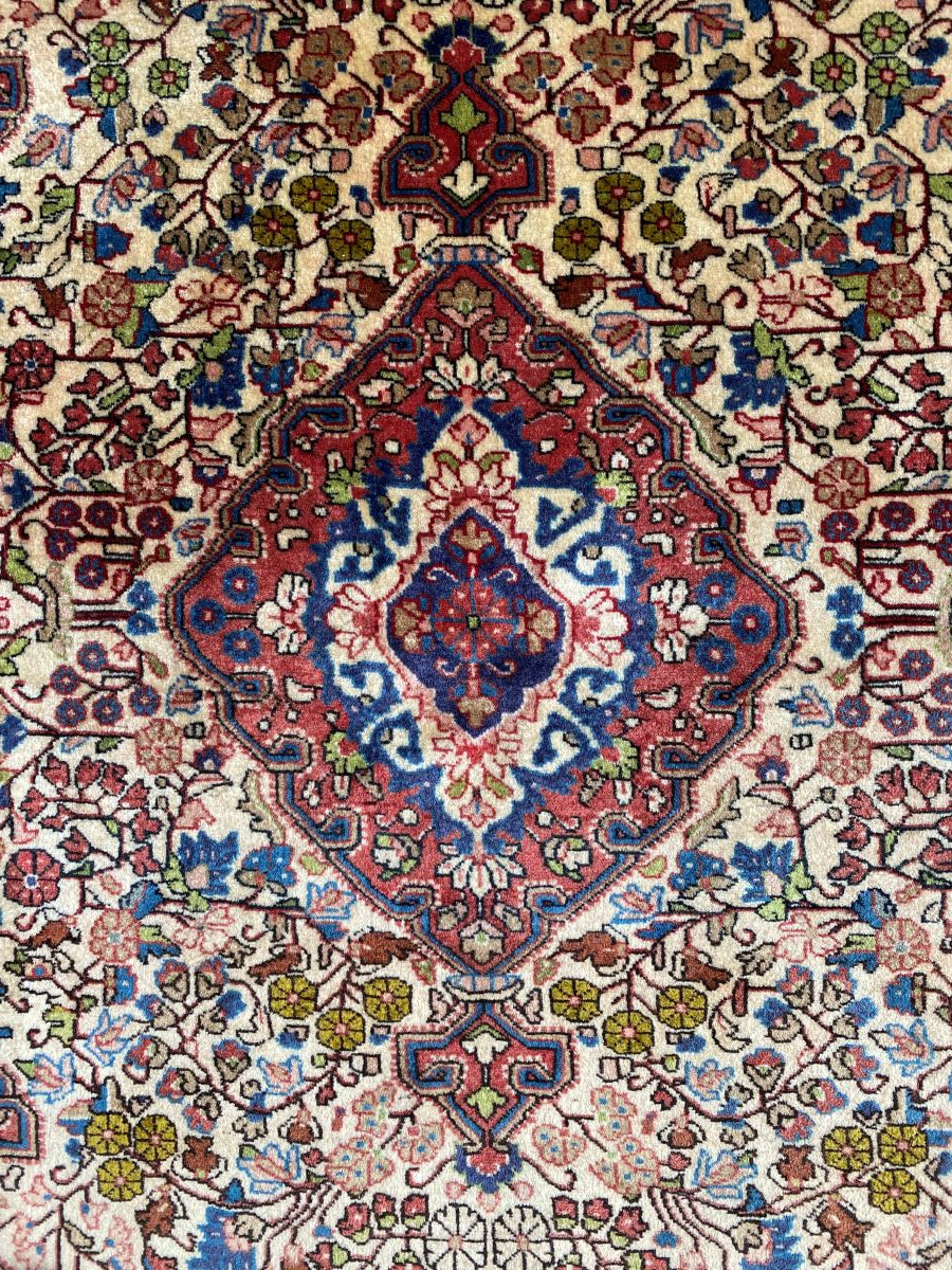 Fine Hand-Knotted Persian Jozan Rug