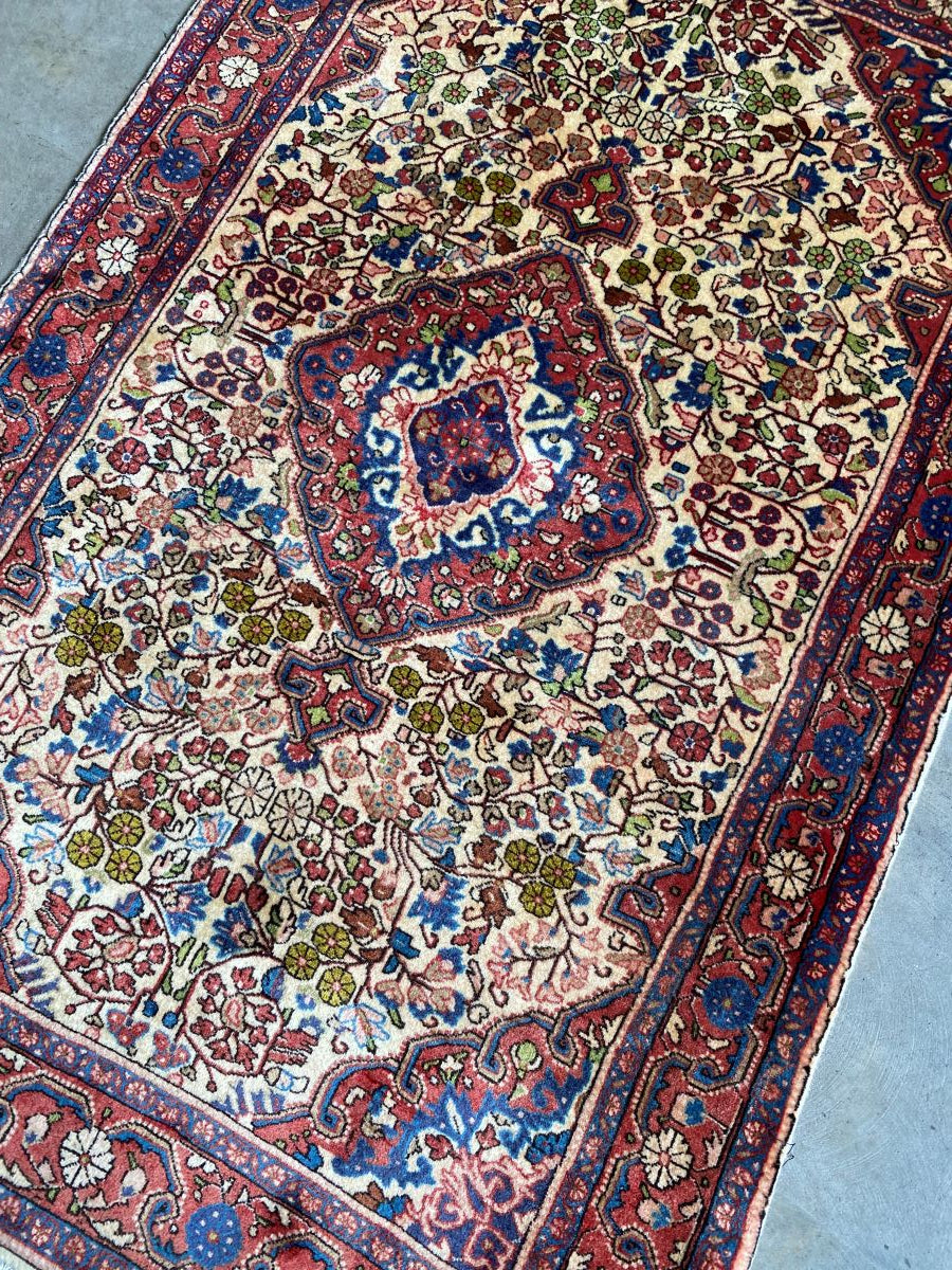 Fine Hand-Knotted Persian Jozan Rug
