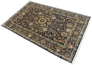 Fine Hand-Knotted Persian Kashan Carpet