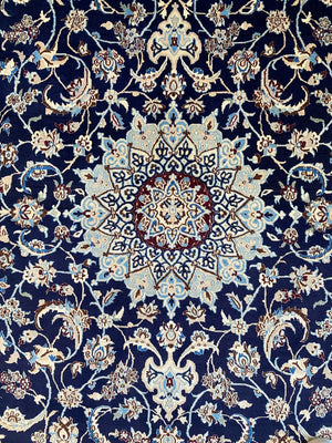 Fine Hand-Knotted Persian Naien Carpet