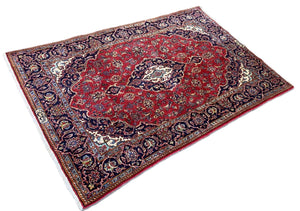 Fine Hand-Knotted Persian Kashan Rug