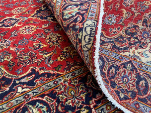 Fine Hand-Knotted Persian Kashan Rug