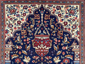 Fine Hand-Knotted Persian Sarouq Ghiasabad Carpet