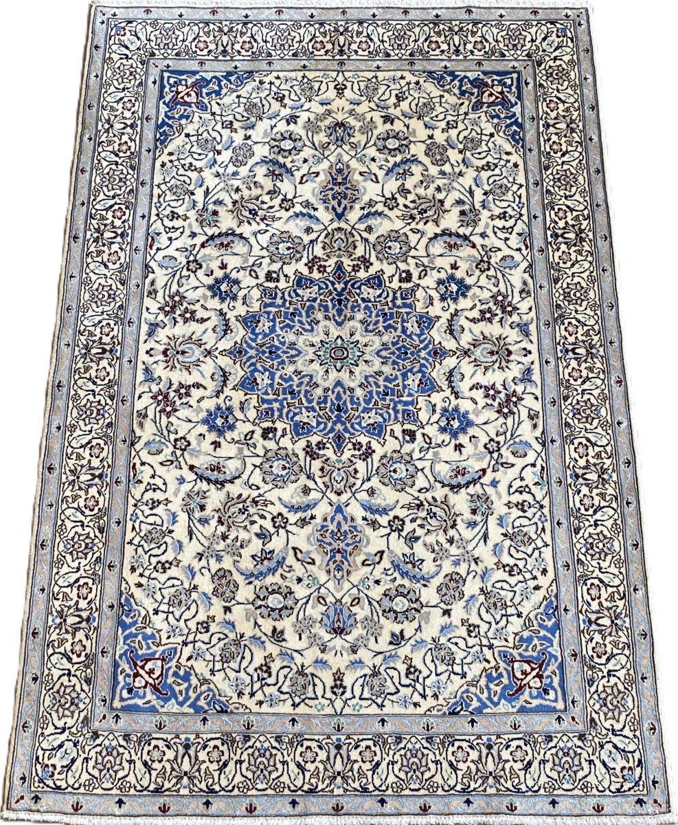 Fine Hand-Knotted Persian Naien Carpet