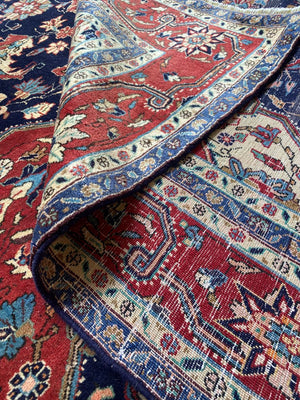 Hand-knotted Persian Jozan Carpet