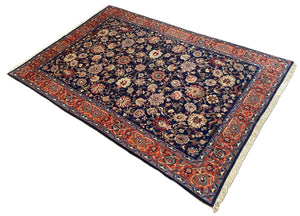 Fine Hand-Knotted Persian Varamin Carpet