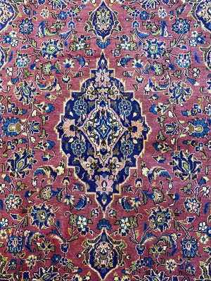 Hand-Knotted Persian Kashan Carpet