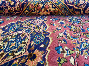 Hand-Knotted Persian Kashan Carpet