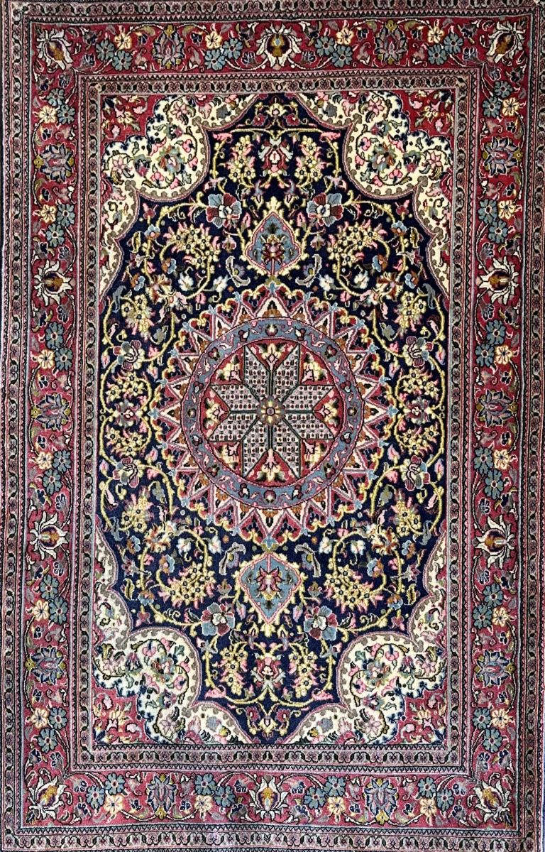 Fine Hand-Knotted Persian Qum Carpet