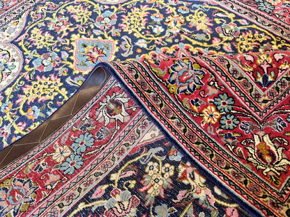 Fine Hand-Knotted Persian Qum Carpet