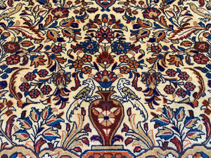 Fine Hand-Knotted Persian Sarouq Ghiasabad Carpet