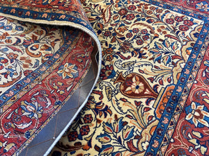 Fine Hand-Knotted Persian Sarouq Ghiasabad Carpet