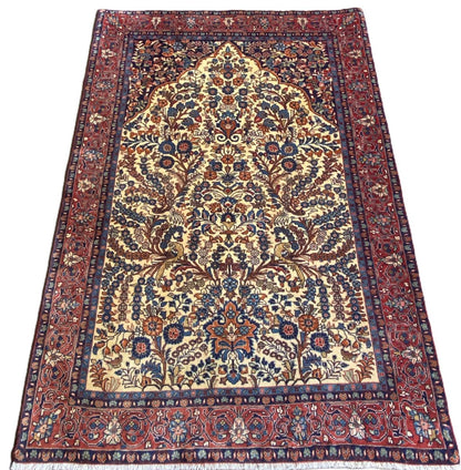 Fine Hand-Knotted Persian Sarouq Ghiasabad Carpet