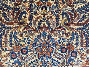 Fine Hand-Knotted Persian Sarouq Ghiasabad Carpet