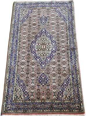 Fine Hand-Knotted Persian Bidjar Rug