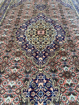 Fine Hand-Knotted Persian Bidjar Rug