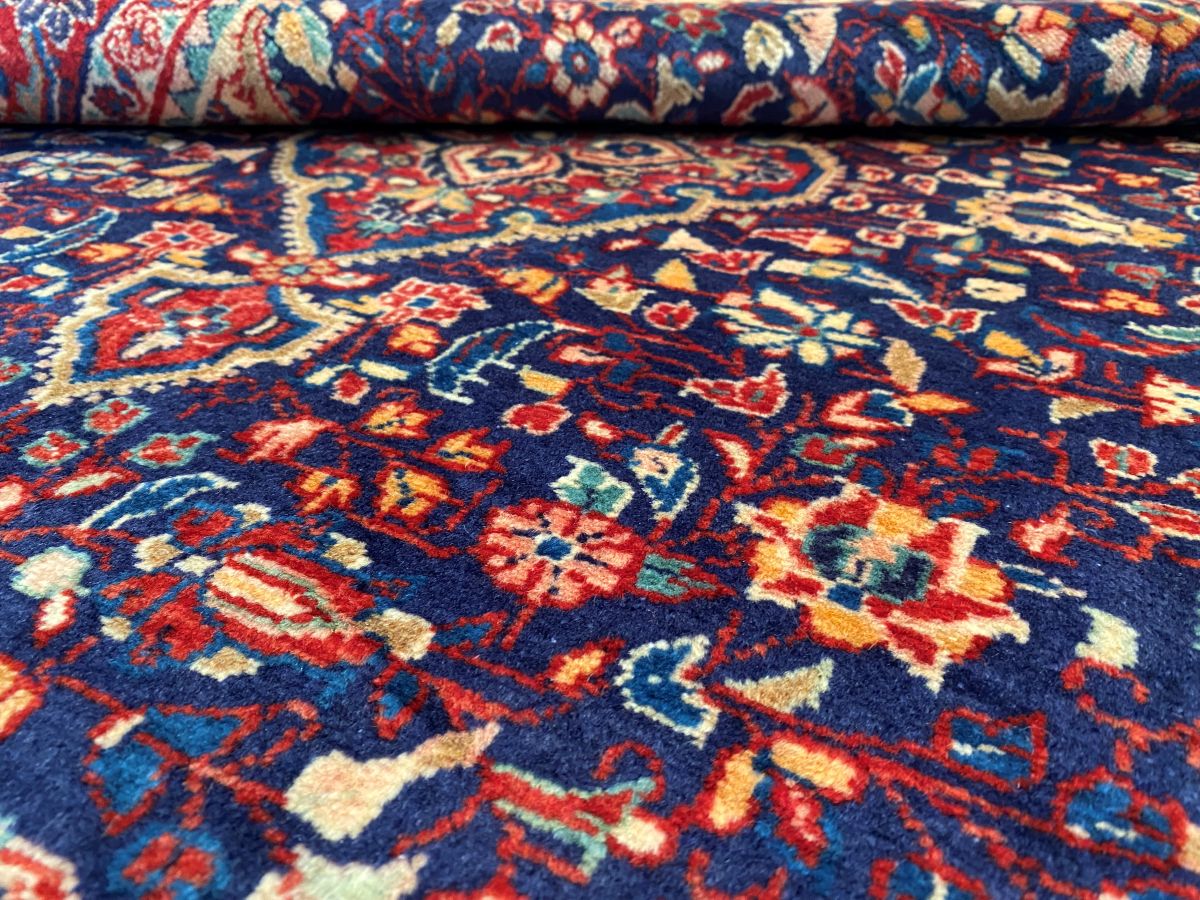 Fine Hand-Knotted Persian Jozan Rug