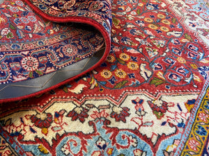 Fine Hand-Knotted Persian Jozan Teyme Carpet