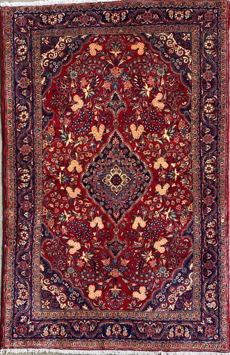 Fine Hand-Knotted Persian Bidjar Rug