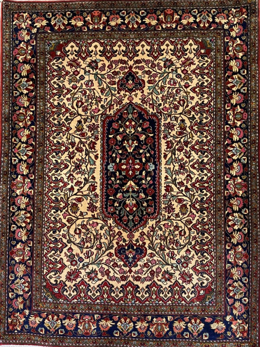 Fine Hand-Knotted Persian Qum Carpet