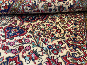 Fine Hand-Knotted Persian Qum Carpet