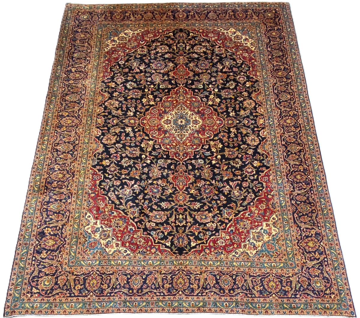 Fine Hand-knotted Royal Persian Kashan Carpet