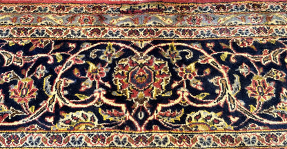 Fine Hand-Knotted Persian Kashan Carpet