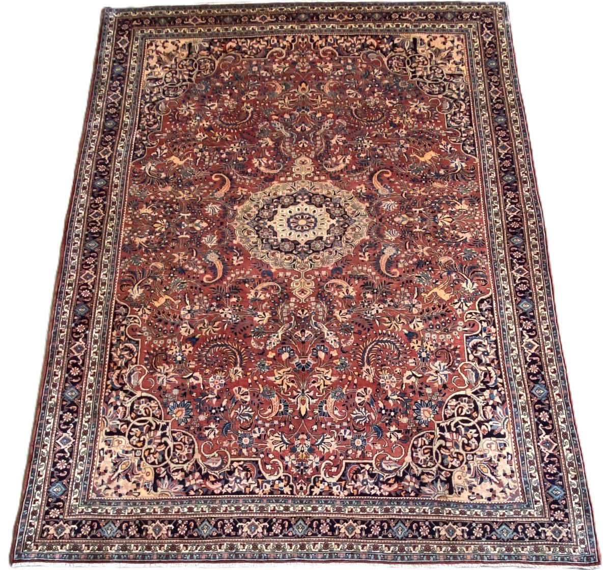 Fine Hand-Knotted Persian Bidjar Carpet