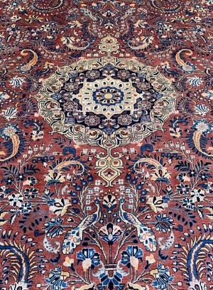 Fine Hand-Knotted Persian Bidjar Carpet