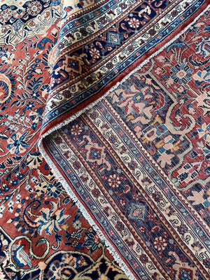 Fine Hand-Knotted Persian Bidjar Carpet