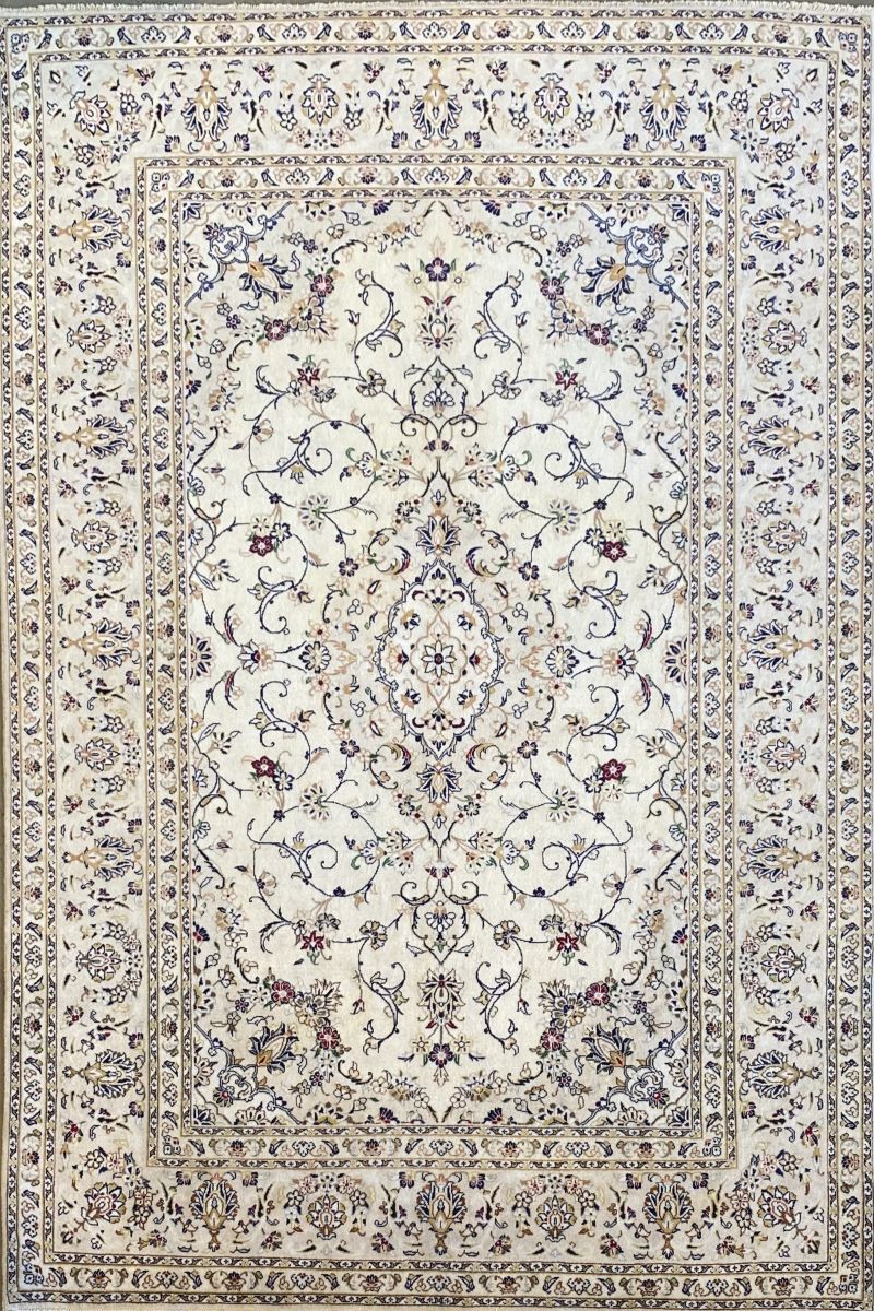 Hand-Knotted Persian Kashan Carpet