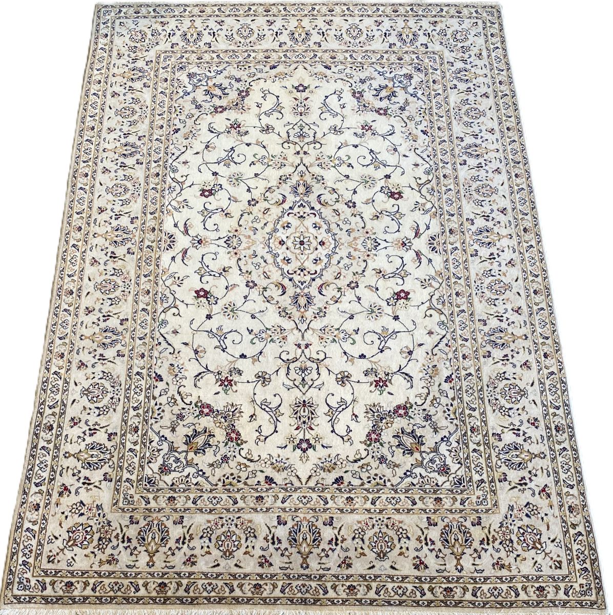 Hand-Knotted Persian Kashan Carpet