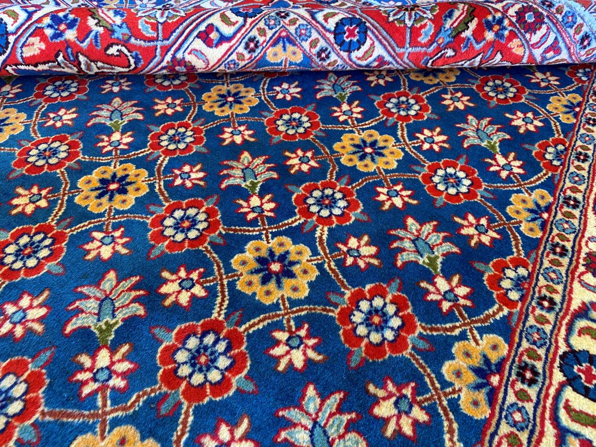 Traditional Hand-Knotted Persian Varamin Carpet
