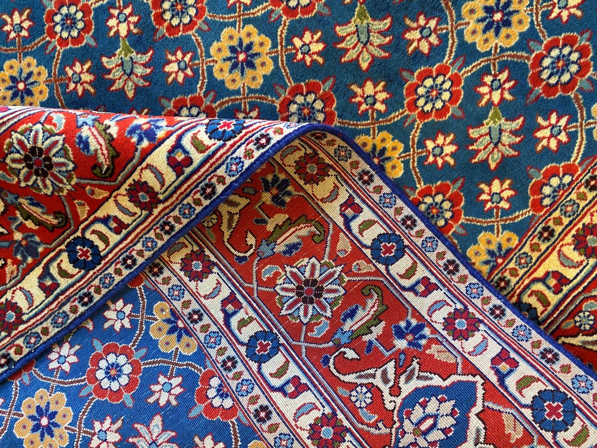 Traditional Hand-Knotted Persian Varamin Carpet