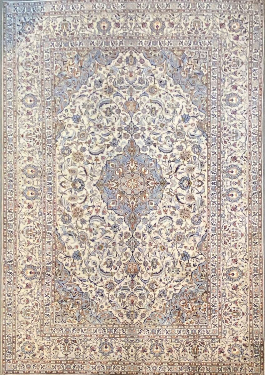 Hand-Knotted Persian Kashan Carpet
