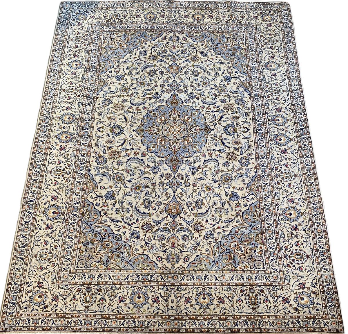 Hand-Knotted Persian Kashan Carpet