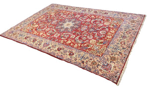 Fine Hand-Knotted Persian Isfahan Carpet