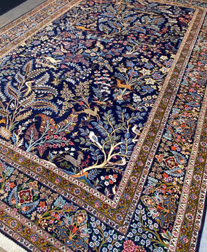 Fine Hand-Knotted Persian Kashan Carpet