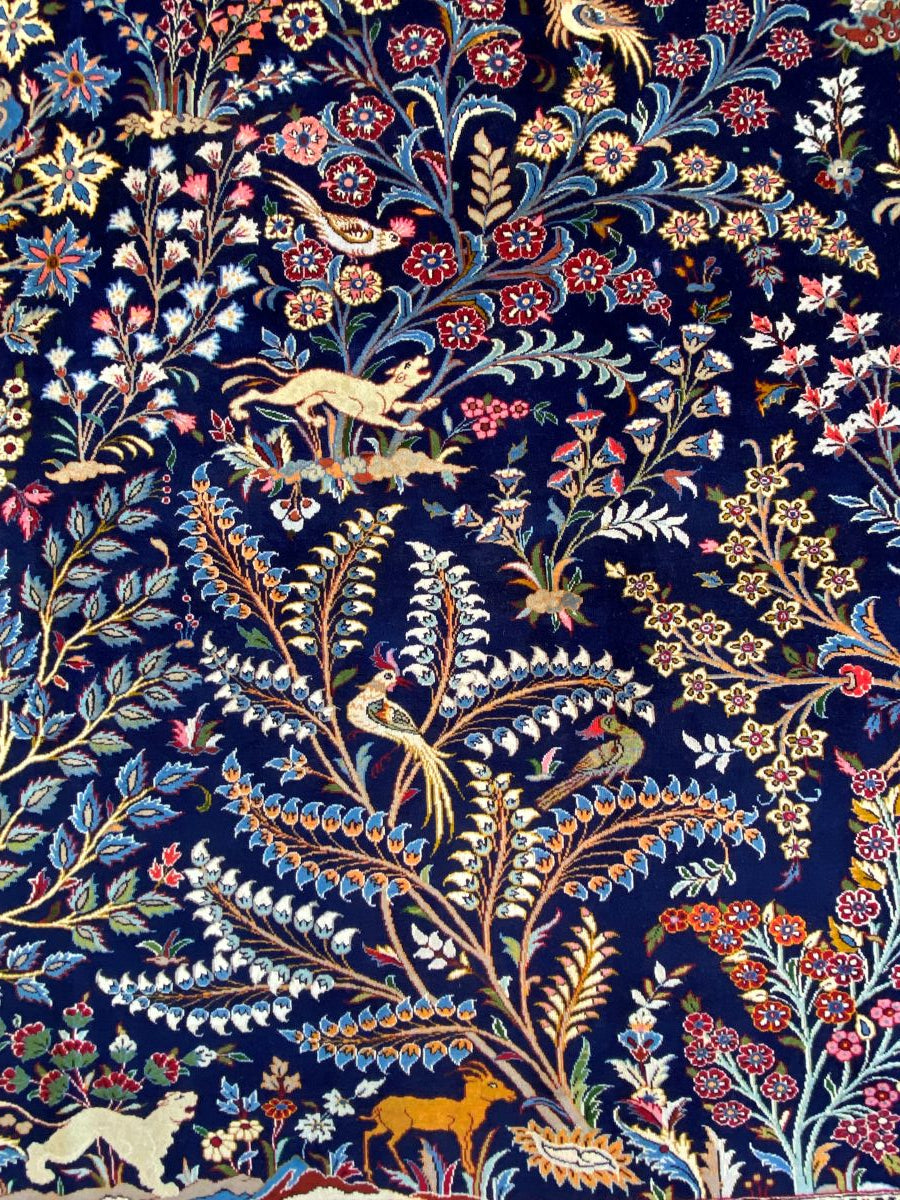 Fine Hand-Knotted Persian Kashan Carpet