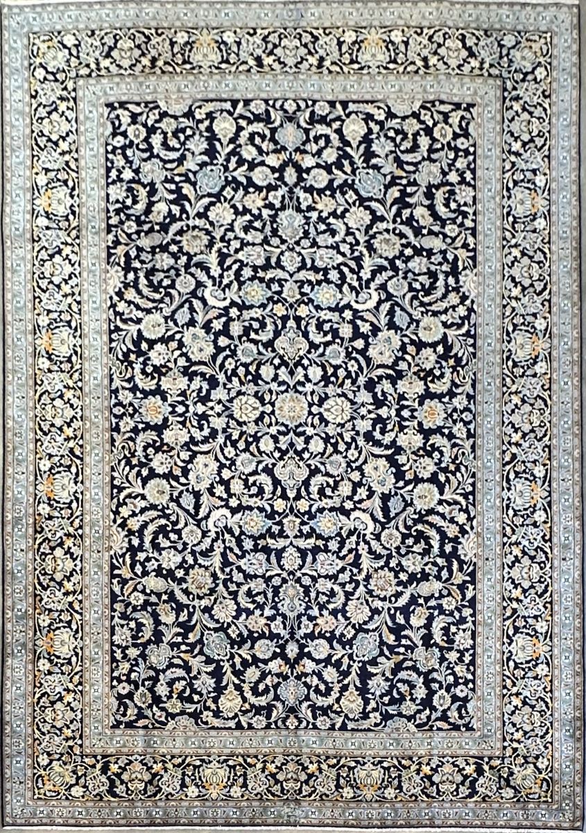 Fine Hand-knotted Royal Persian Kashan Carpet