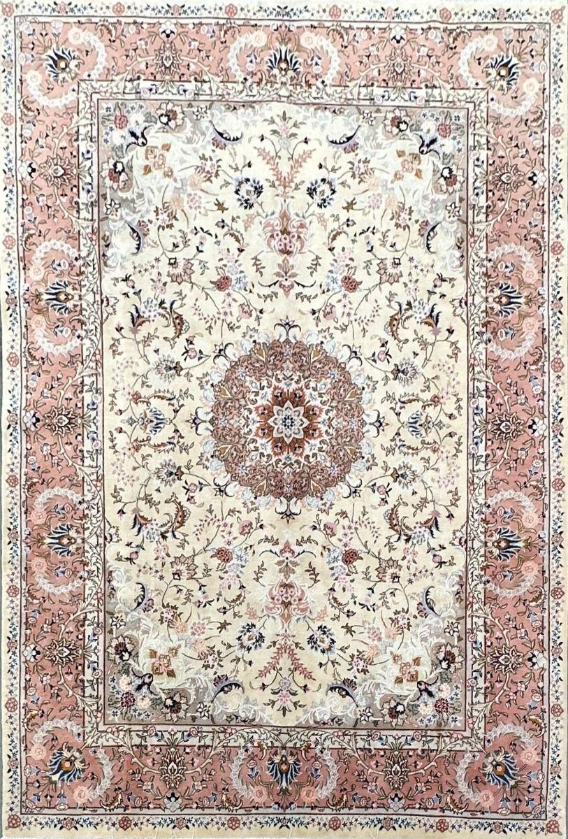 Fine Hand-Knotted Persian Tabriz Carpet