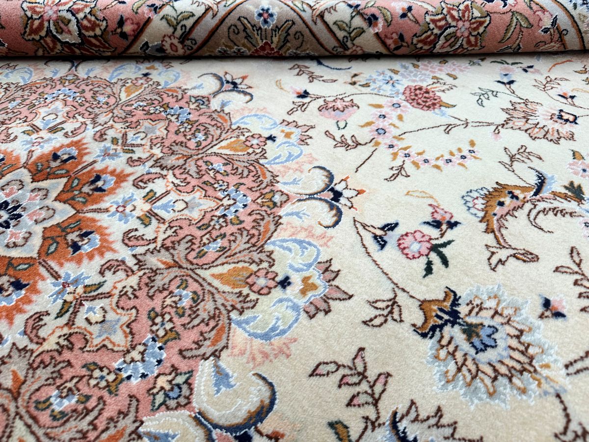 Fine Hand-Knotted Persian Tabriz Carpet