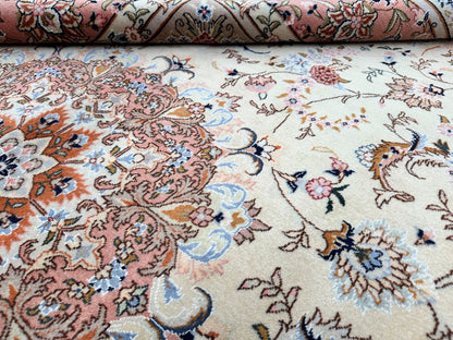 Fine Hand-Knotted Persian Tabriz Carpet