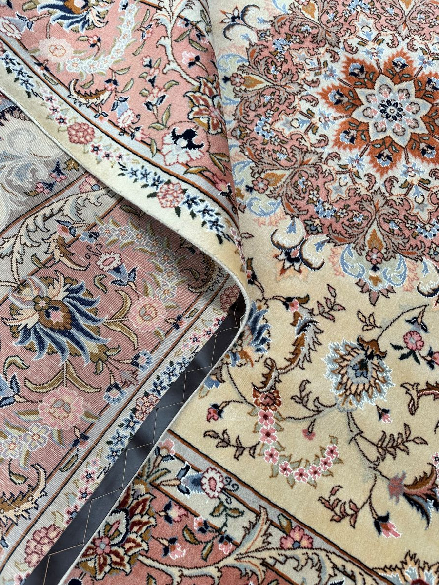 Fine Hand-Knotted Persian Tabriz Carpet