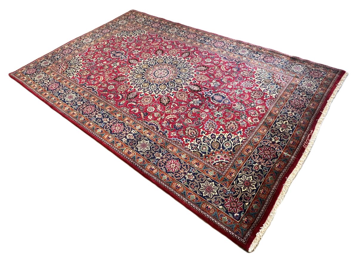 Fine Hand-Knotted Persian Kashmar Carpet